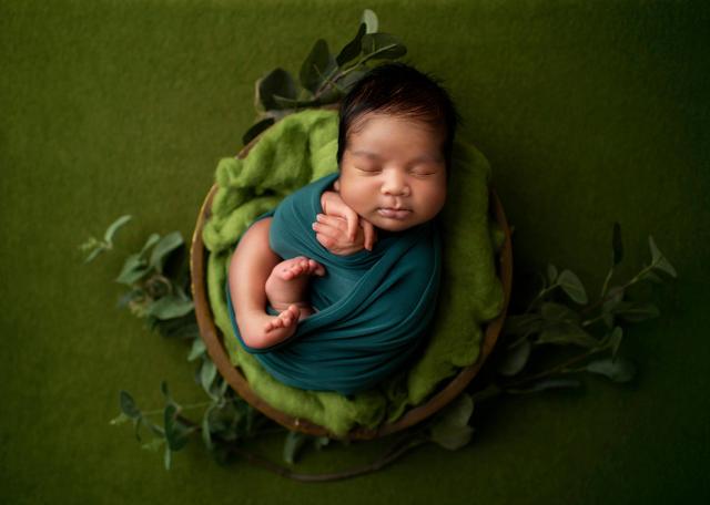 Neugeborene Baby Fotograf in Zurich