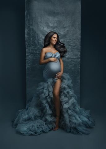 Glamouröses Babybauch-Fotoshooting