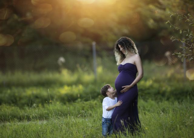 schwangerschaft Fotoshooting mit Familie in Zurich
